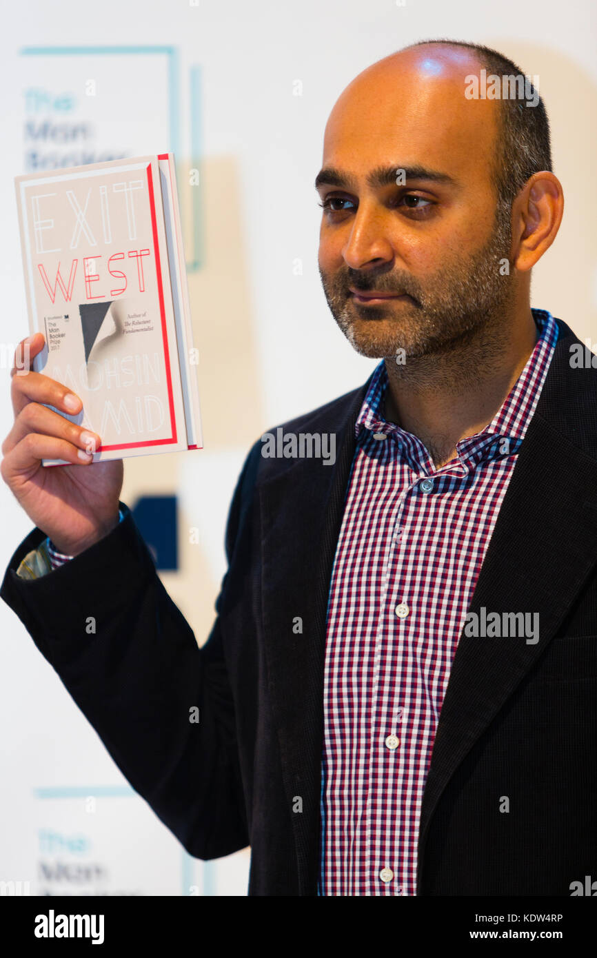 London, UK. 16th October, 2017. Mohsin Hamid, author of Exit West, shortlisted for the 2017 Man Booker Prize for Fiction. Credit: Dave Stevenson/Alamy Live News Stock Photo