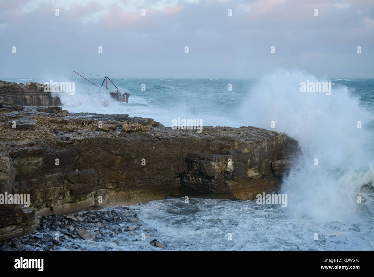 Portland Bill, Dorset. 16th Oct 2017. UK Weather. Storm Ophelia hits the south coast with huge waves and high winds. Portland Bill takes the rough conditions full on. Credit: DTNews/Live Alamy News Stock Photo