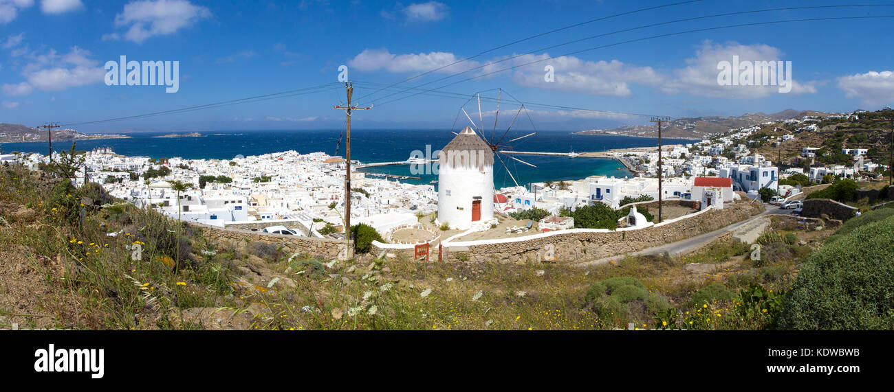 Panorama-Aufnahme, Blick auf Mykonos-Stadt, Windmuehle, Mykonos, Kykladen, Aegaeis, Griechenland, Mittelmeer, Europa | Panoramic view on Mykonos-town, Stock Photo