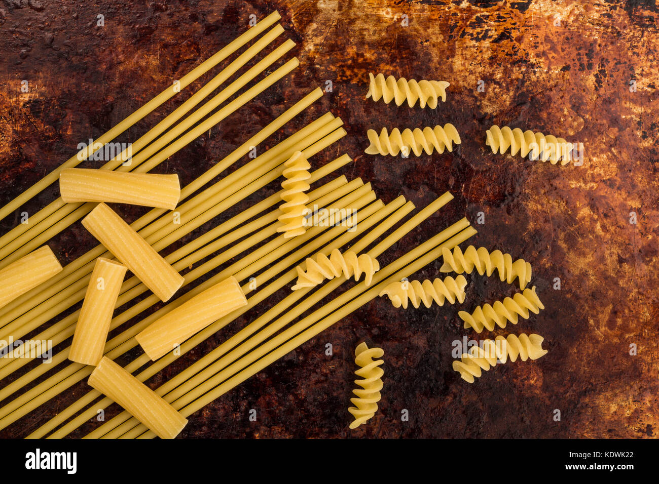 Uncooked rigatoni hi-res stock photography and images - Alamy