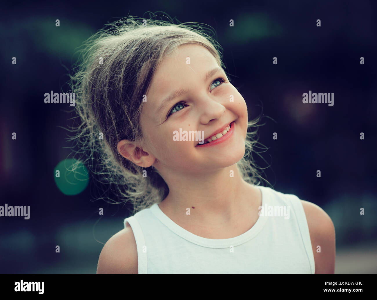 portrait of smiling girl standing outdoors on summer day Stock Photo ...