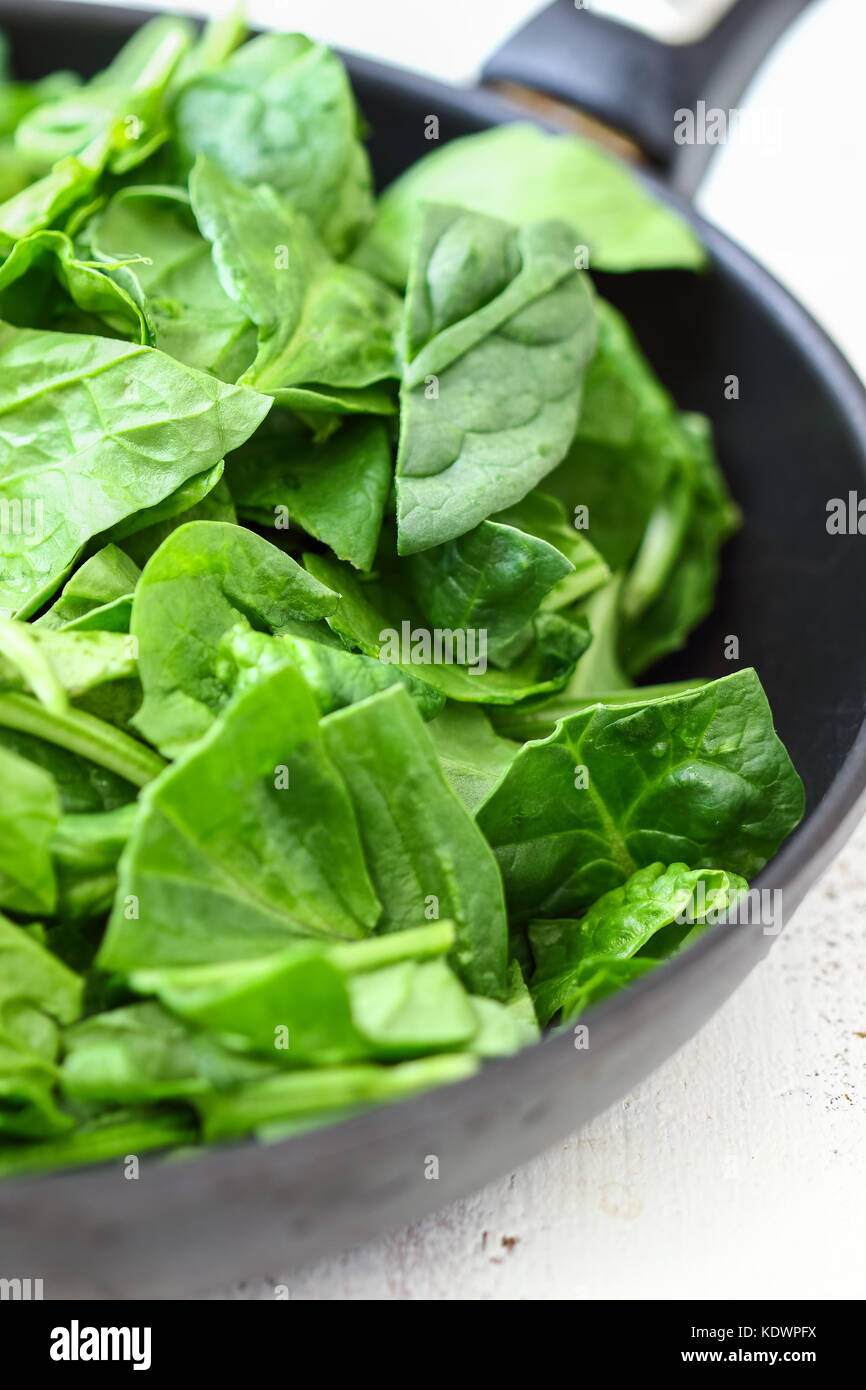 Homemade Spinach Feta Cheese Dip Stock Photo - Alamy