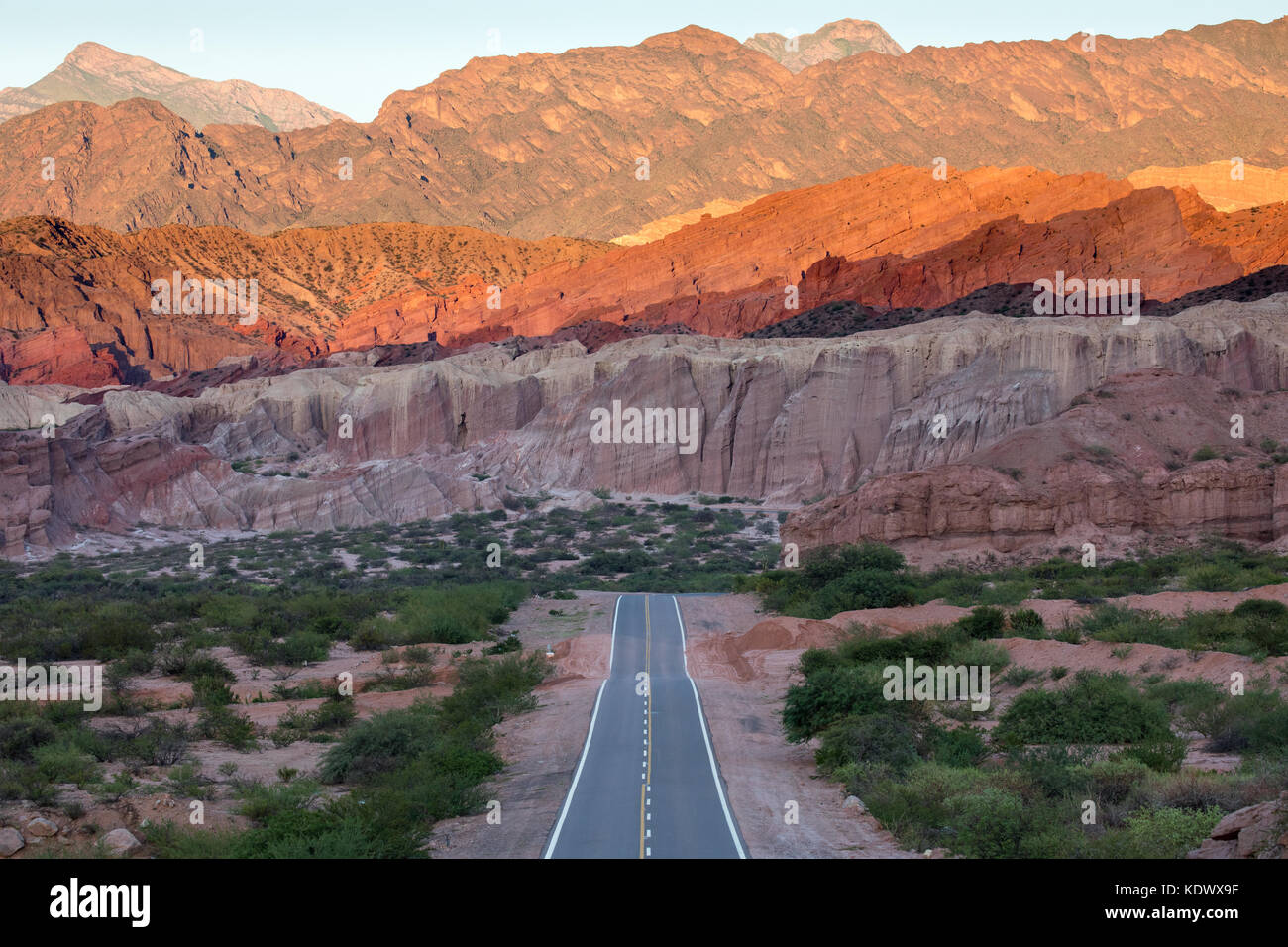 The road down the Quebrada de la Conches, Valles Calchaquies, Salta Province, Argentina Stock Photo