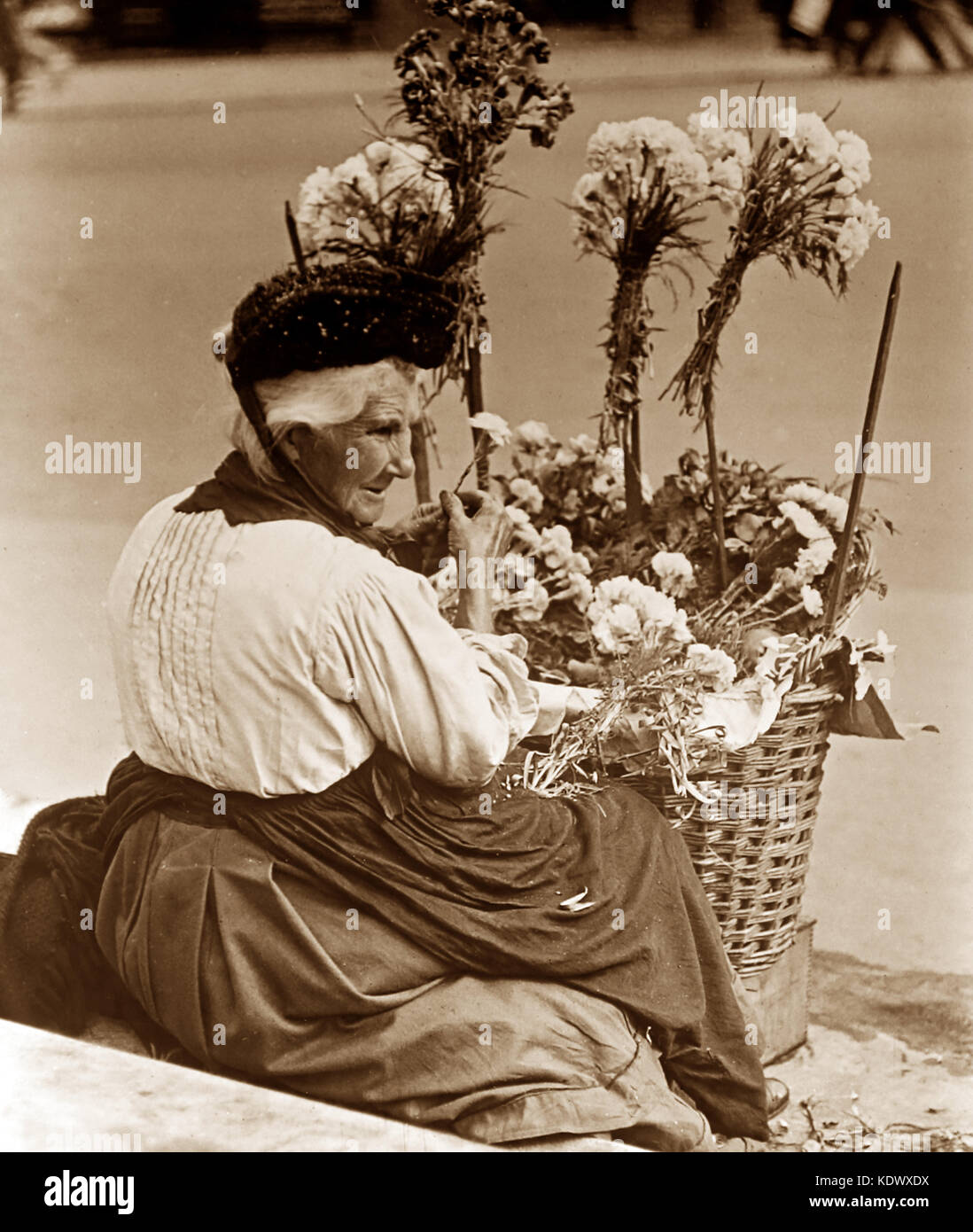 Flower seller, London, early 1900s Stock Photo Alamy