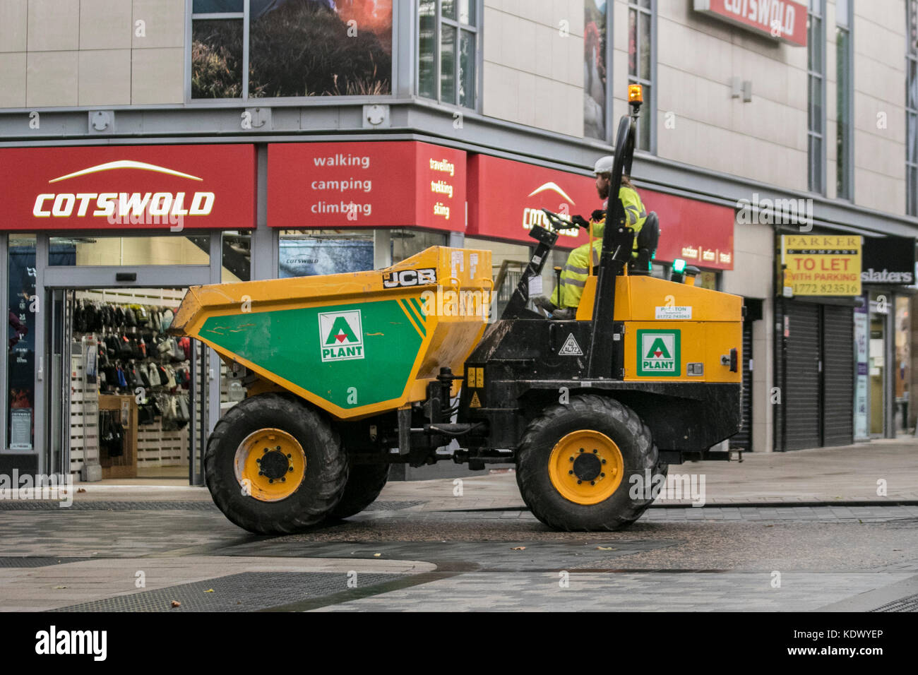 Jcb lifting equipment hires stock photography and images Alamy