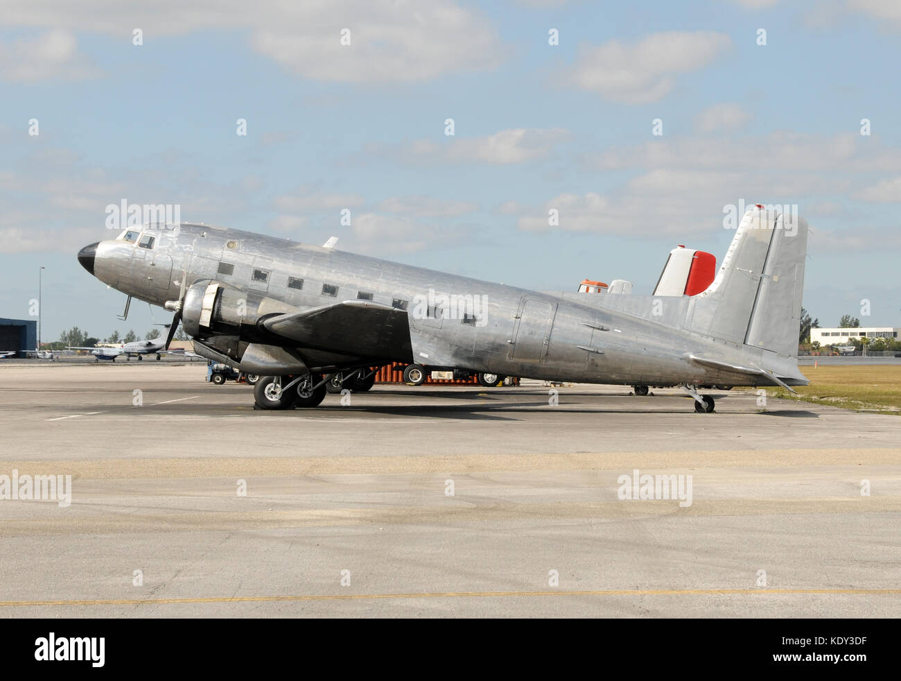 Row of vintaged turboprop airplanes on a tarmac Stock Photo - Alamy