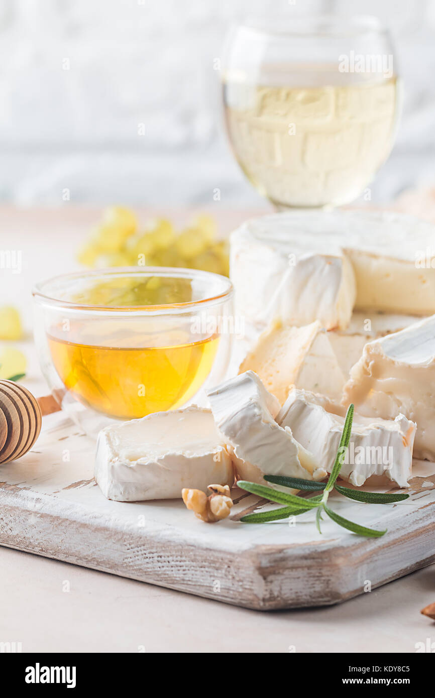 Camembert and brie cheese Stock Photo Alamy