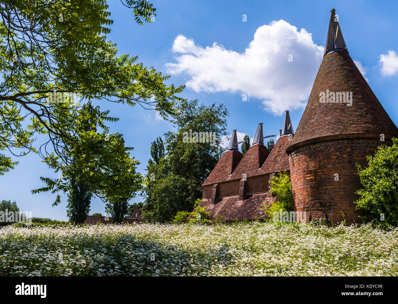 Oast house kent hires stock photography and images Alamy