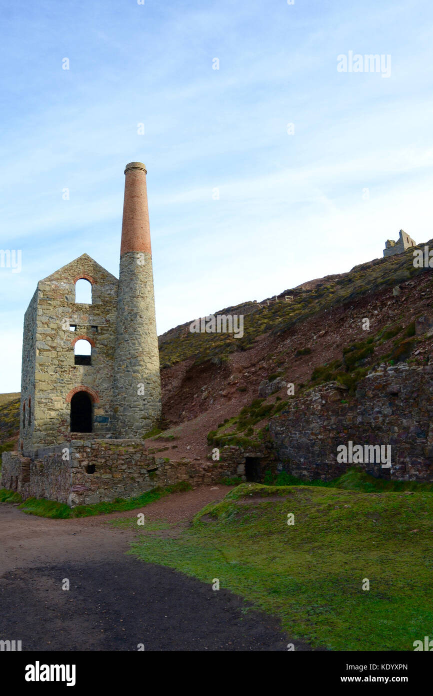 Coates Engine Wheal Coates Engine House, Cornwall, UK Stock Photo - Alamy