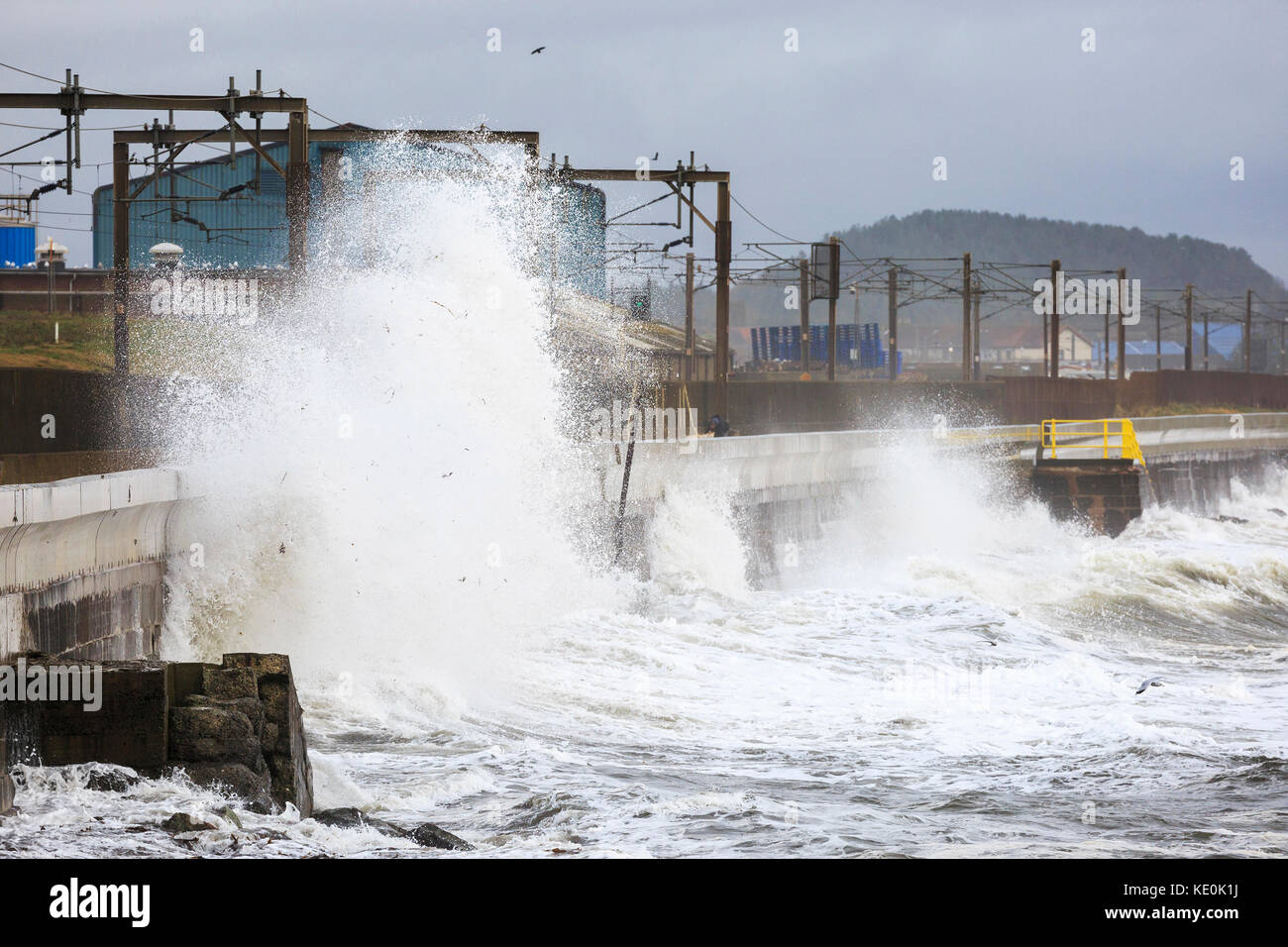 Saltcoats, Ayrshire, UK. 17th Oct, 2017. Life gets back to normal on the day after Hurricane Ophelia struck the west coast of Scotland with winds gusting up to 80 mph and as winds continue to cause high waves and stormy conditions, Credit: Findlay/Alamy Live News Stock Photo
