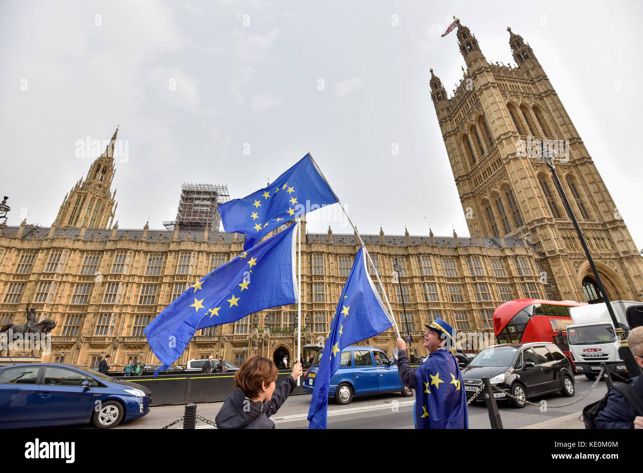 Hoist of flags hires stock photography and images Alamy