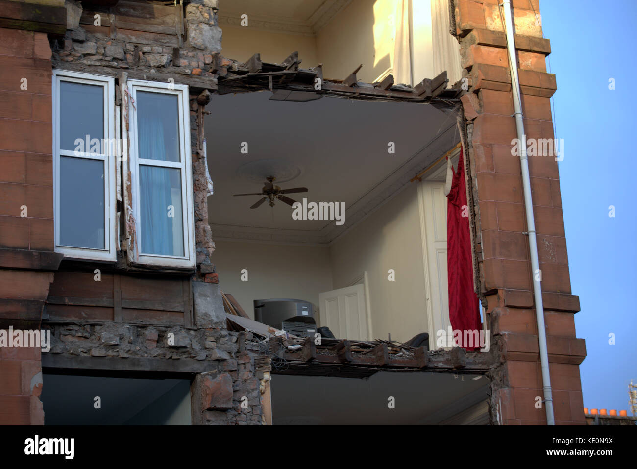 Glasgow, Scotland, UK.17th October, 2017.  UK Weather,  After Hurricane Ophelia hit the city an unoccupied Tenement in Crosshill collapsed as Storm battered Scotland. Credit: gerard ferry/Alamy Live News Stock Photo