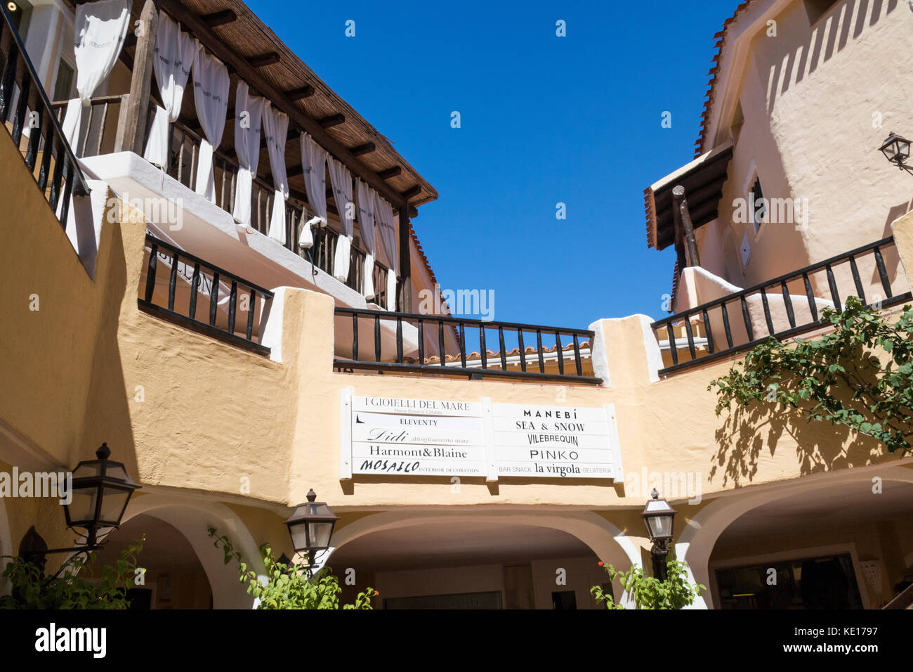 Colourful Detail, Balcony, Railings, Veranda, & Windows on Grotto-Style  Buildings in the Designer Shopping Area. Porto Cervo, Costa Smerelda,  Sardinia Stock Photo - Alamy