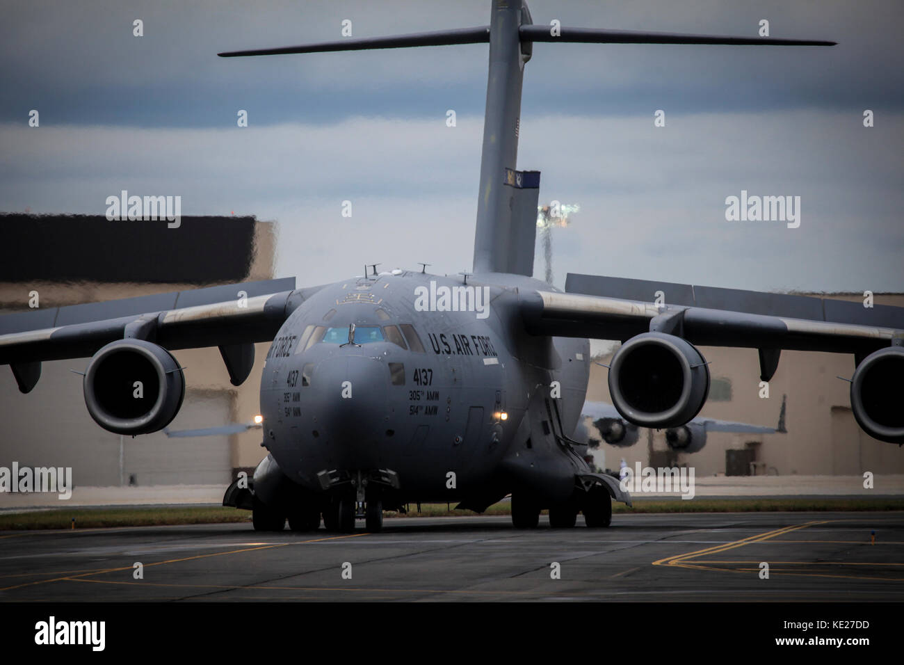 U s air force plane hi-res stock photography and images - Alamy