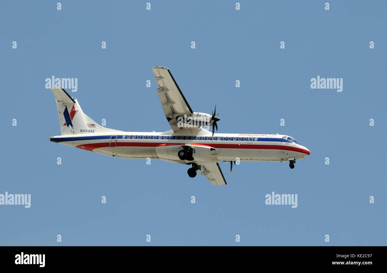 American Eagle とチェコ航空ATR-72 2機まとめ売り American Eagle とチェコ航空ATR-72 2機まとめ売り American eagle