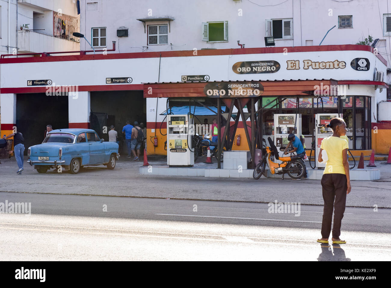 Gas station Havana Stock Photo Alamy
