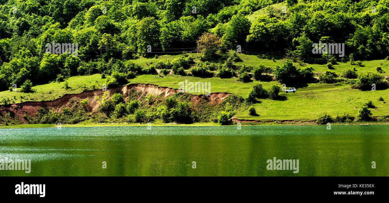 Beautiful green mountain lake hi-res stock photography and images - Alamy