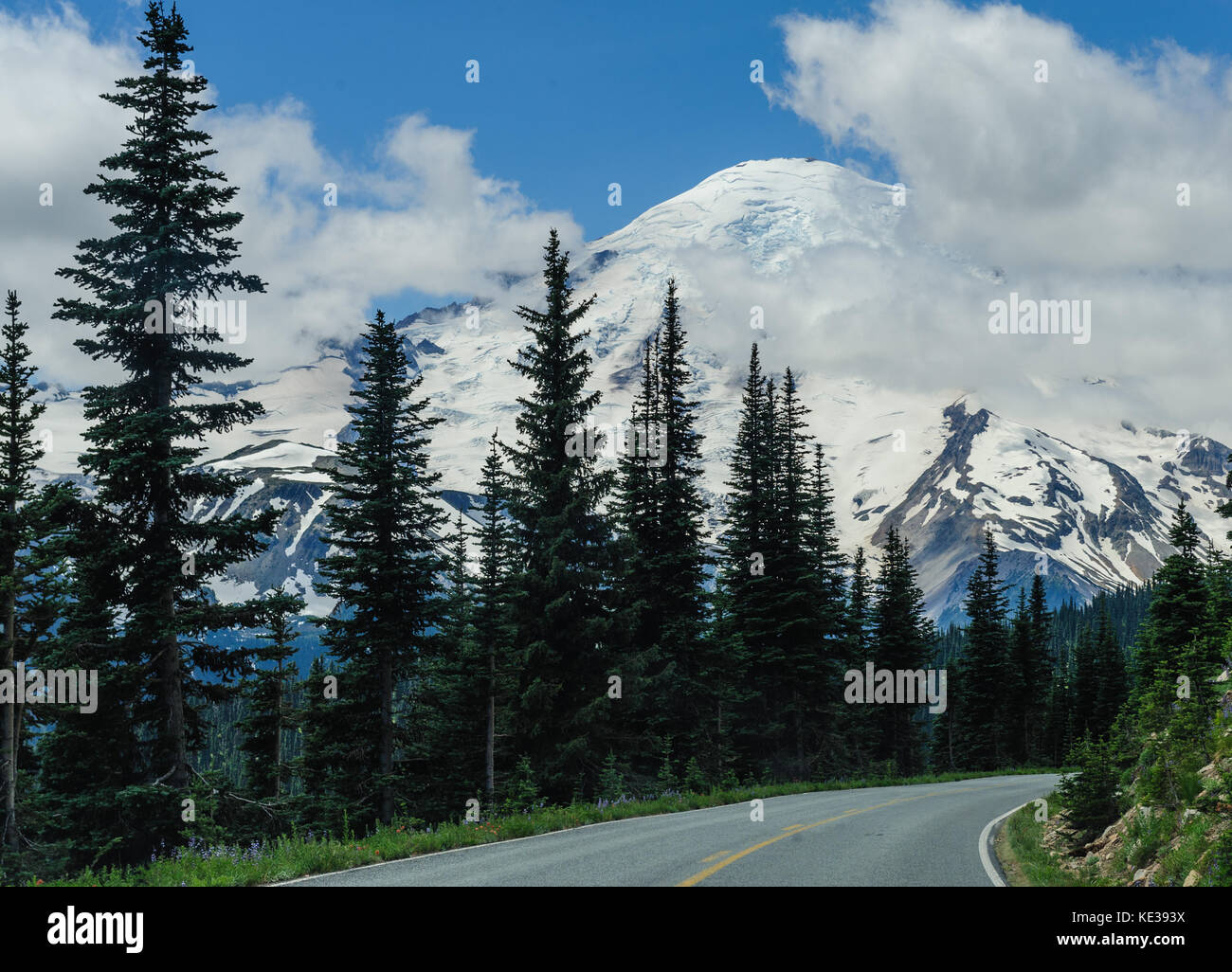 Mount Rainier shrouded in Clouds Stock Photo - Alamy