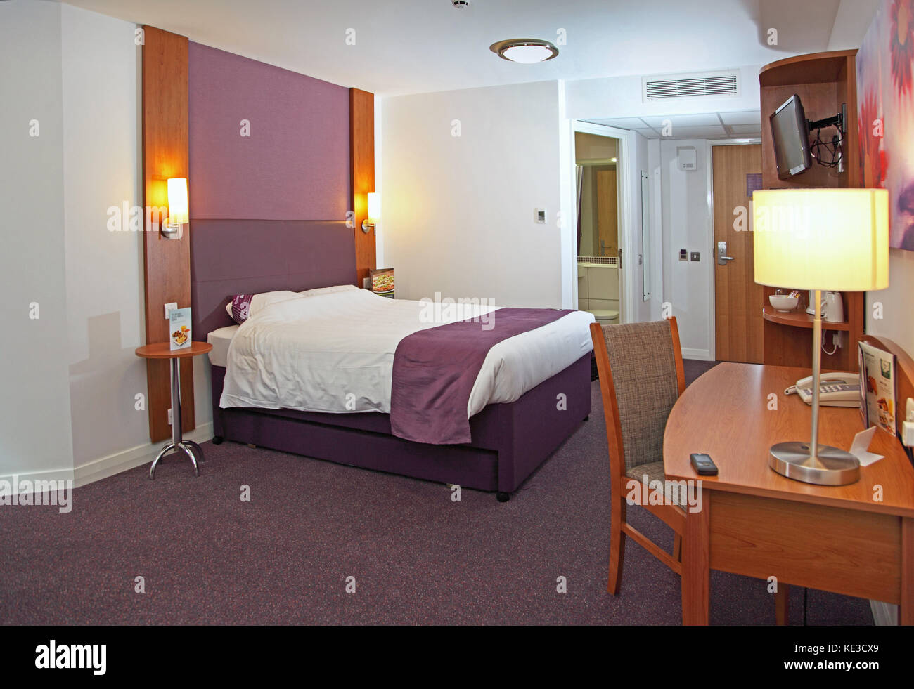 Premier inn bed hires stock photography and images Alamy