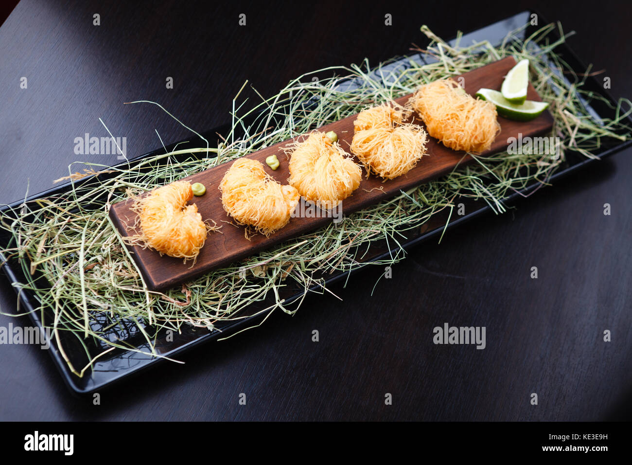 Spring rolls with shrimp Stock Photo - Alamy