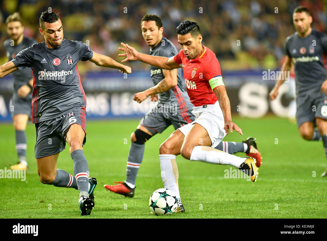 (171018) -- FONTVIEILLE, Oct. 18, 2017 (Xinhua) -- Radamel Falcao (R) of Monaco tries to shoot during the match against Besiktas of Group G of 2017-18 Champions League at the Stade de Louis II in Fontvieille, Monaco on Oct. 17, 2017. Monaco was defeated with 1-2. (Xinhua/Chen Yichen) Stock Photo