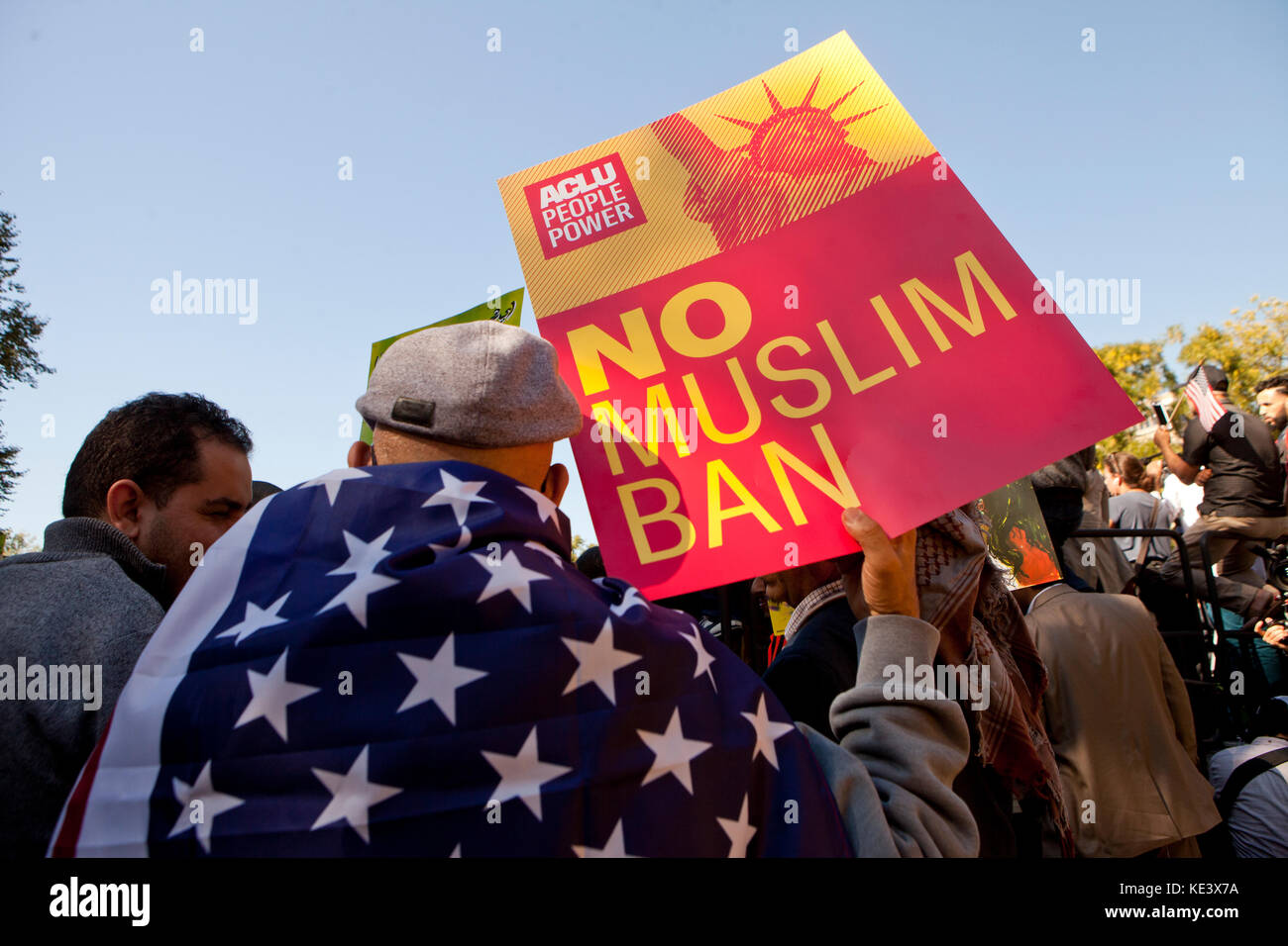 Wednesday, October  18th, 2017, Washington, DC USA: Hundreds of Muslim Americans and supporters protest the Trump administration's attempts of 'Muslim Ban' at Lafayette Square, just outside of the White House. Credit: B Christopher/Alamy Live News Stock Photo