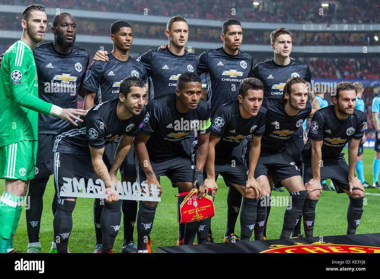 Lisbon, Portugal. 18th Oct, 2017. October 18, 2017. Lisbon, Portugal. Manchester United starting team for the game of the 3rd round of the UEFA Champions League Group A, SL Benfica v Manchester United FC Credit: Alexandre de Sousa/Alamy Live News Stock Photo
