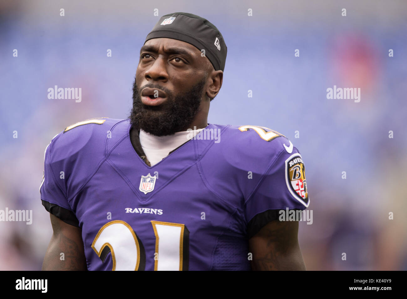 Baltimore, Maryland, USA. 15th Oct, 2017. LARDARIUS WEBB (21) warms up before the game held at M & T Bank Stadium, Baltimore, Maryland. Credit: Amy Sanderson/ZUMA Wire/Alamy Live News Stock Photo