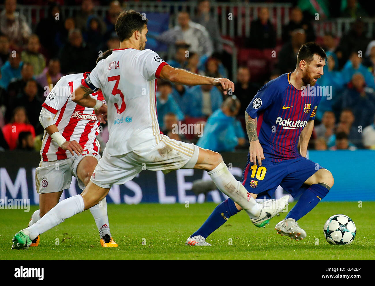 Barcelona, Spain. 18th Oct, 2017. Leo Messi and Alberto Botia during the match between FC Barcelona v Olympiakos, corresponding to the Champions League, on october 18, 2017. Credit: Gtres Información más Comuniación on line, S.L./Alamy Live News Stock Photo