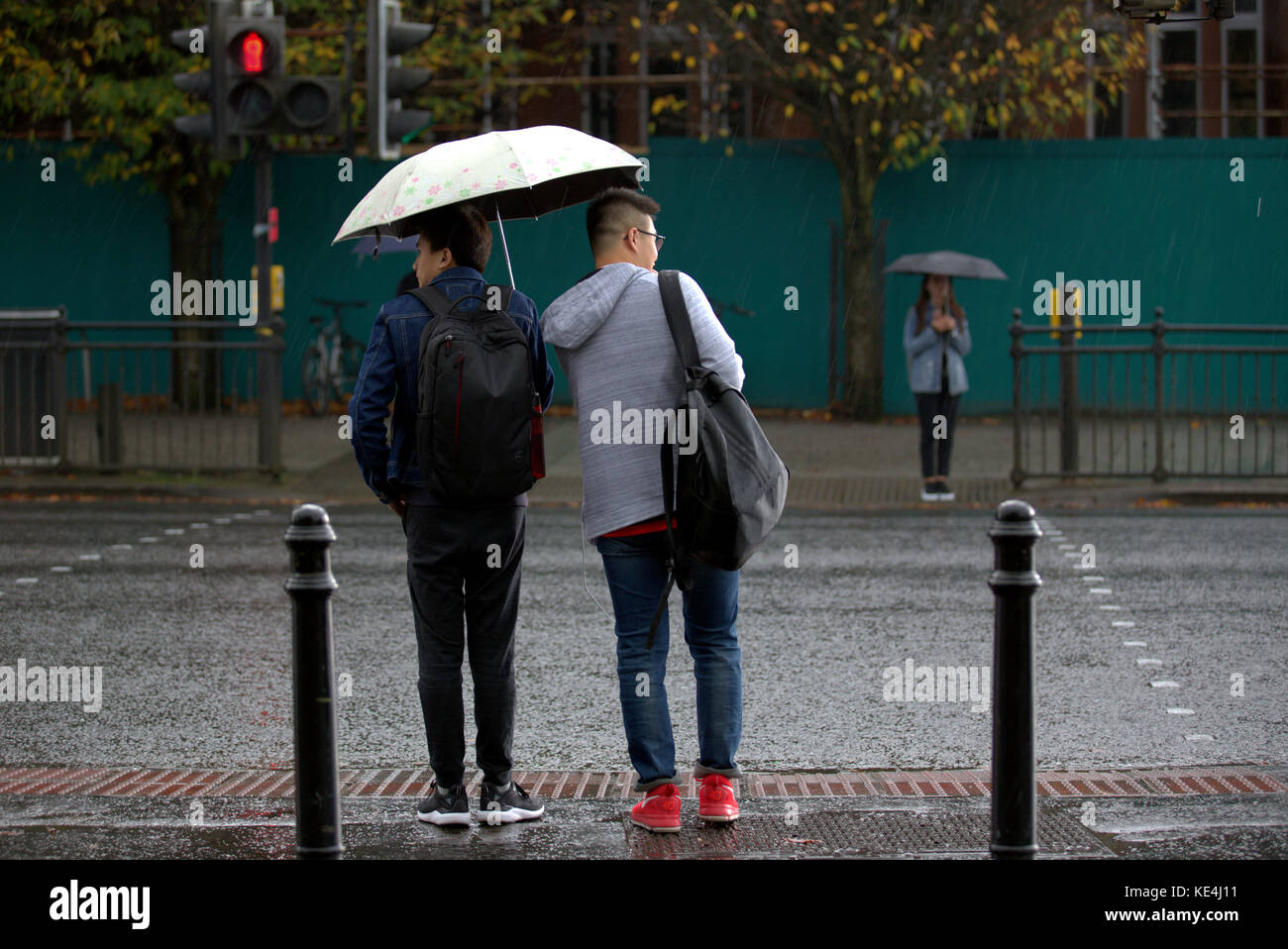 Glasgow, Scotland, UK.16th October.The Met Office issued yellow weather alerts and warned about possible storm damage as heavy showers and strong wind Stock Photo