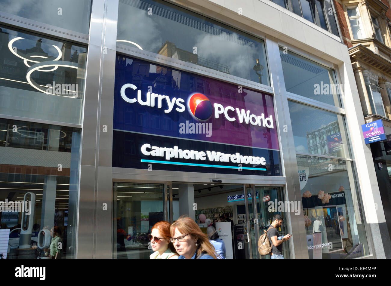 Currys pc world hi-res stock photography and images - Alamy