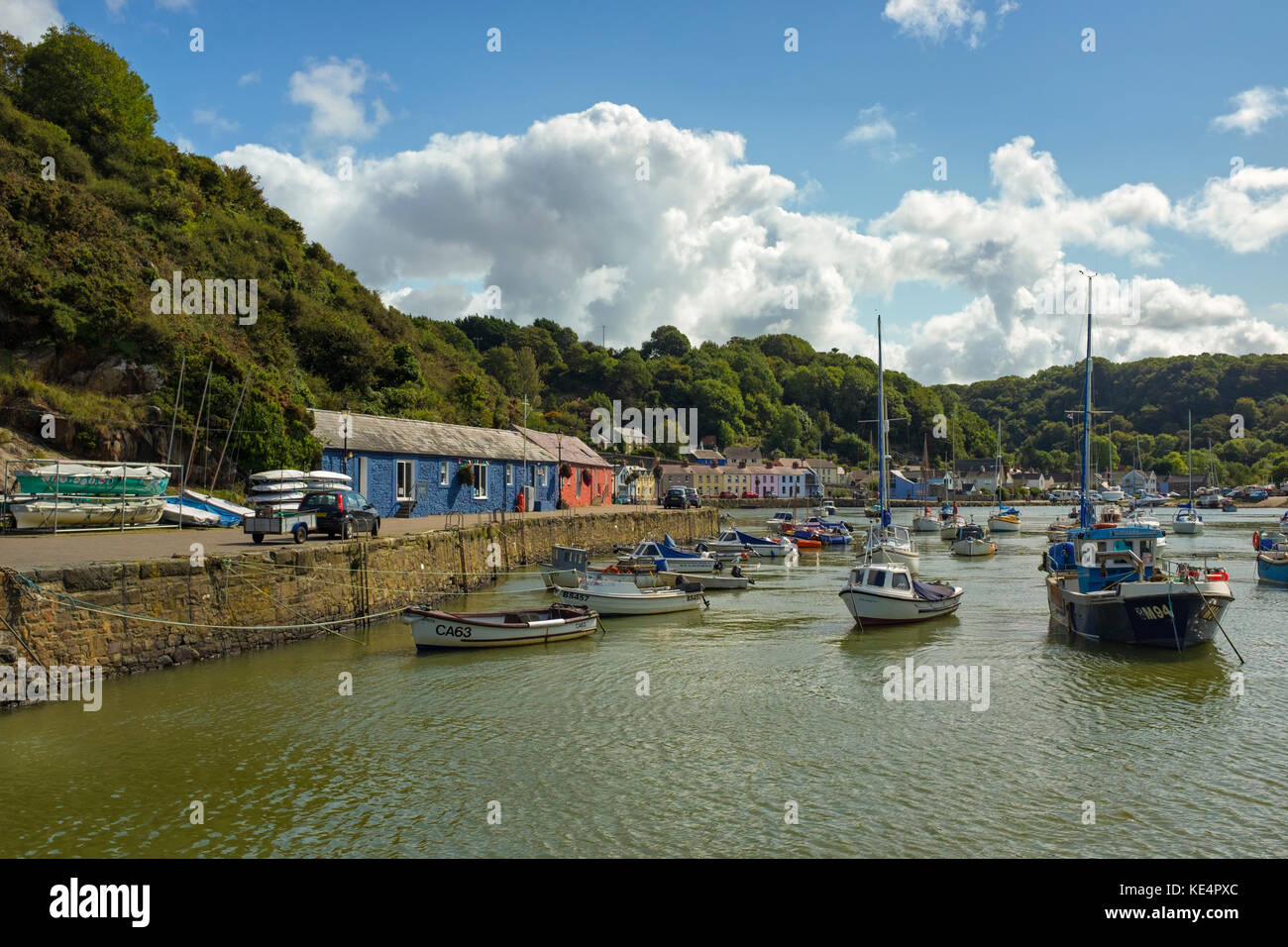 Lower Fishguard cottages and harbour Stock Photo Alamy