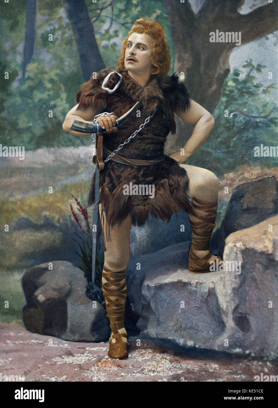 Jean de Reszke in title role of Richard Wagner 's opera Siegfried Performed at the Académie Nationale de Musique, 1901. One of the 4 operas in Der Ring des Nibelungen (The Ring Cycle). RW: German composer,  22 May 1813 – 13 February 1883 JR: Polish tenor, 14 January 1850 - 3 April 1925 Stock Photo