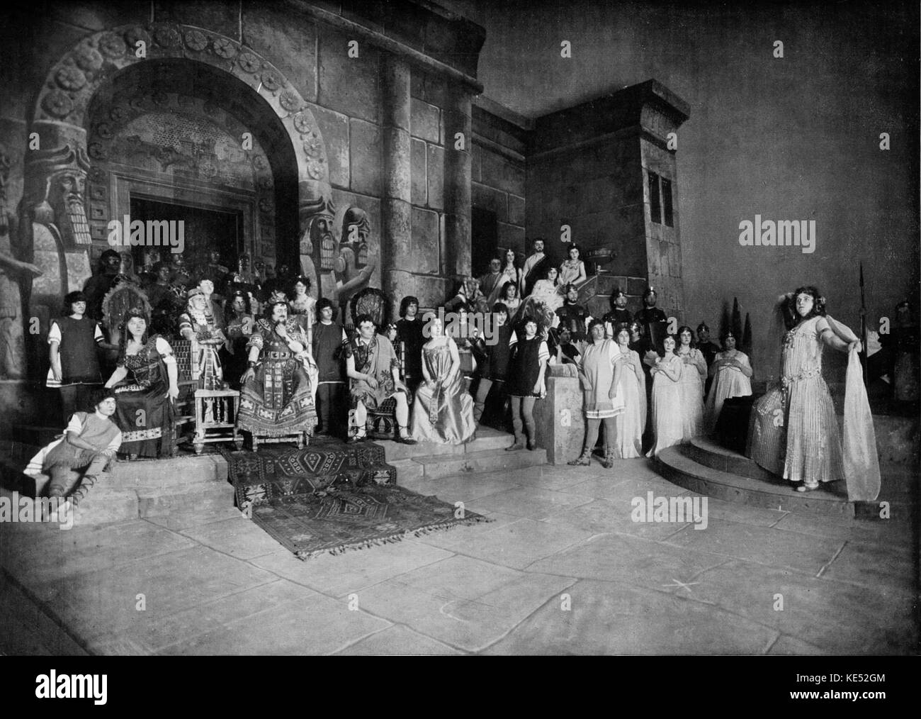 STRAUSS  Richard 's opera  SALOME .   Final scene with Salome 's dance of the seven veils.  Marie  Wittich as Salome and  Burrian as Herod.  Original premiere production at Dresden 9 December 1905. German composer & conductor. 1864-1949 Stock Photo