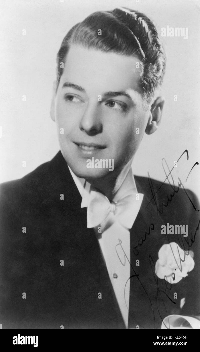 Les Allen /  Leslie Allen, singer and tenor sax player in 1920s : born   29 August 1902 (sometimes cited as 1902) (London) -  25 June 1996 (Toronto). Publicity photo with signature. Stock Photo