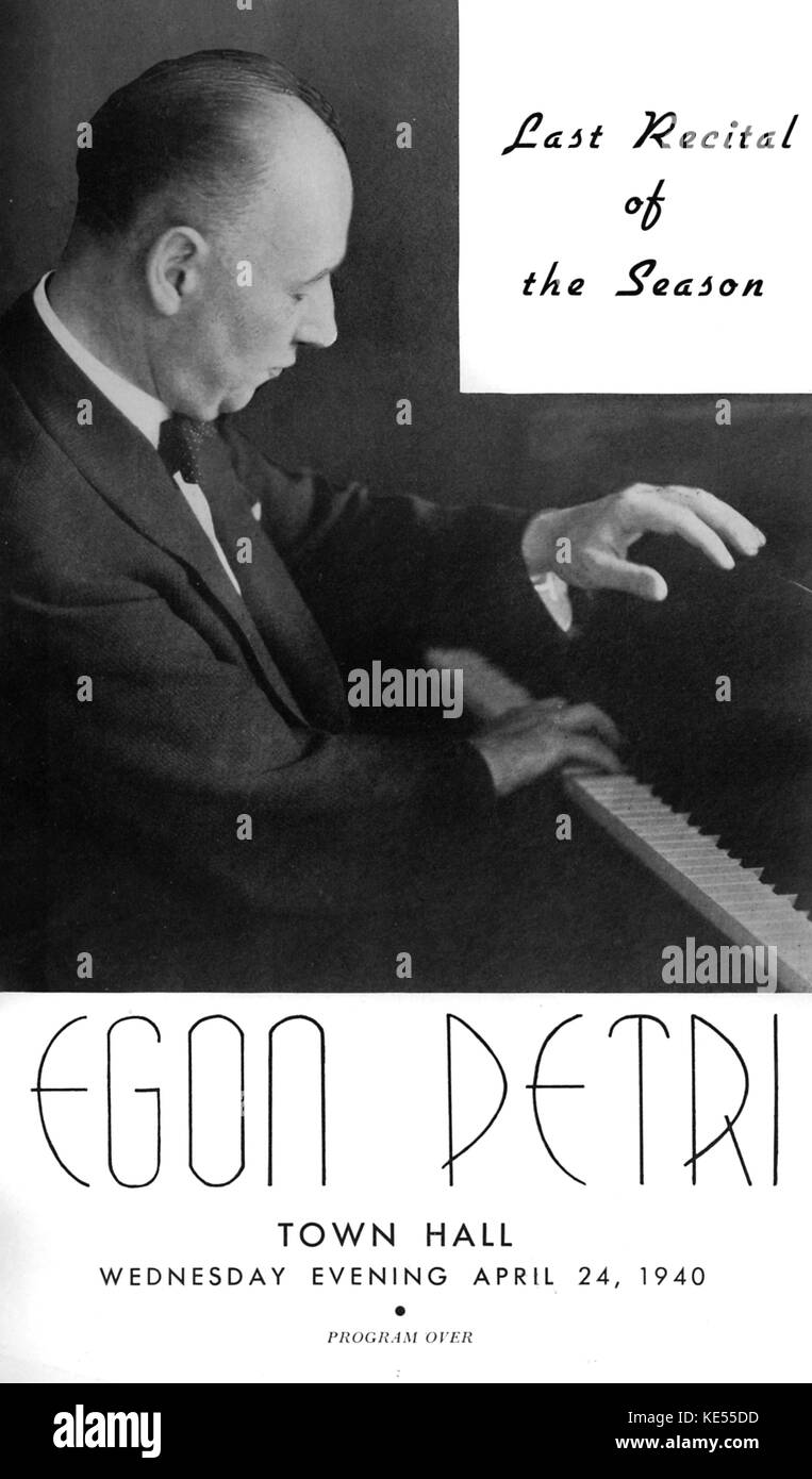 Egon Petri playing piano on programme cover at New York Town Hall, 24 April 1940.  Dutch-American pianist, 23 March 1881 - 27 May 1962. Stock Photo
