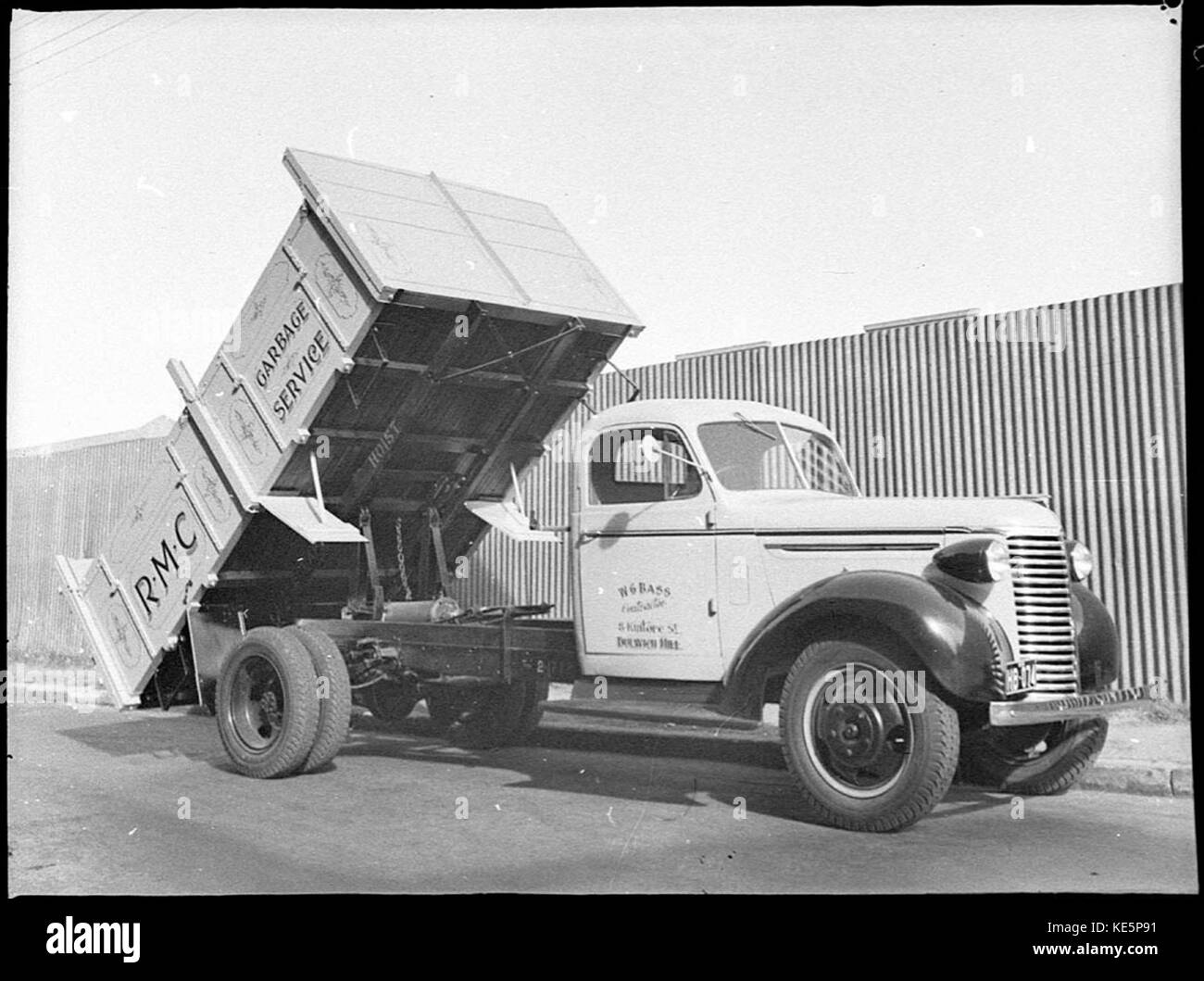 24876 Randwick Municipal Council tipping garbage truck taken for WR Beecraft Ltd Stock Photo