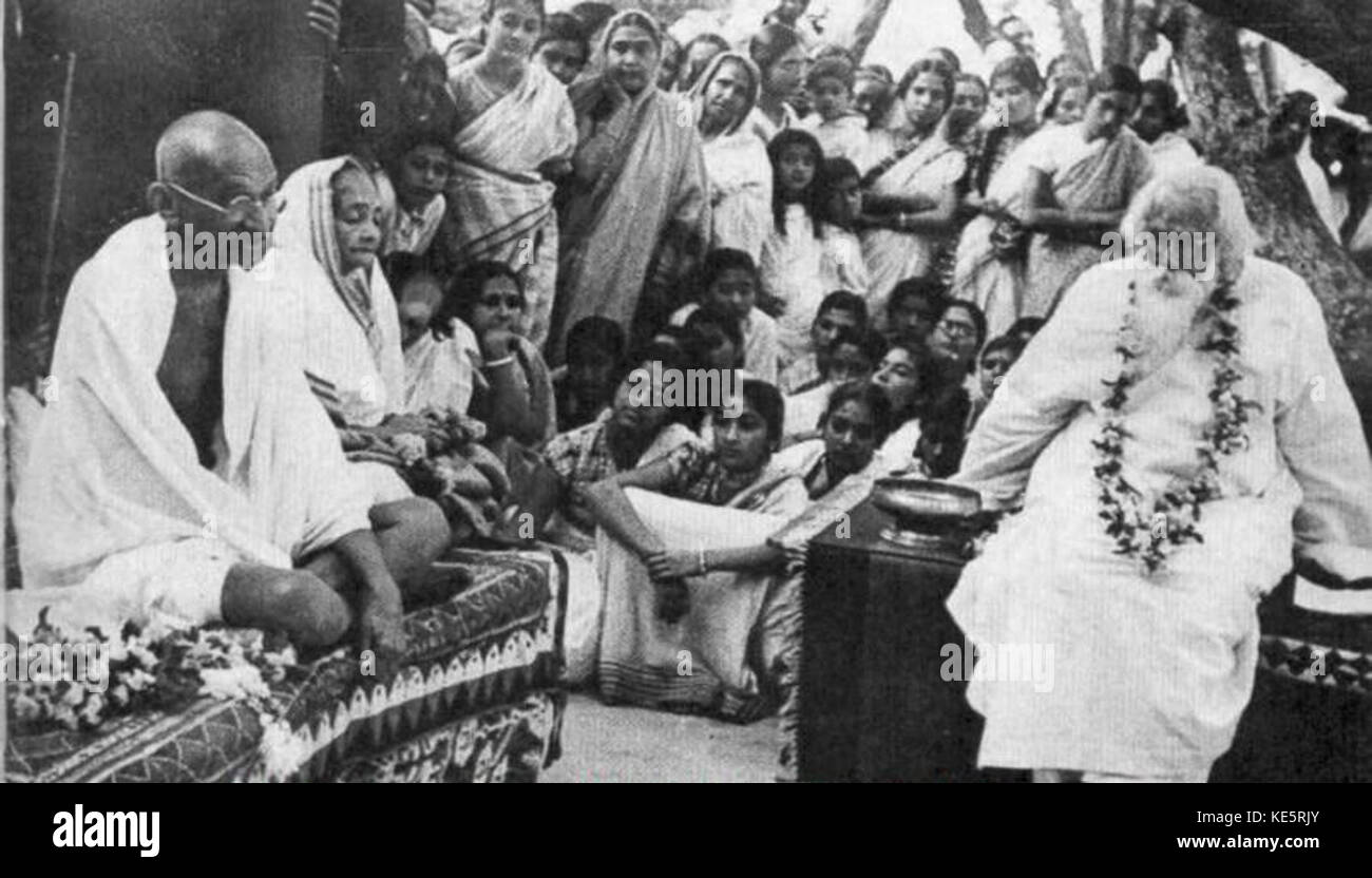Gandhi Tagore cropped Stock Photo - Alamy