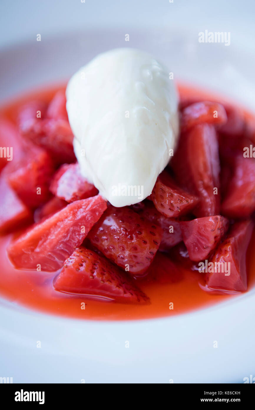 Strawberries and Cream Stock Photo Alamy