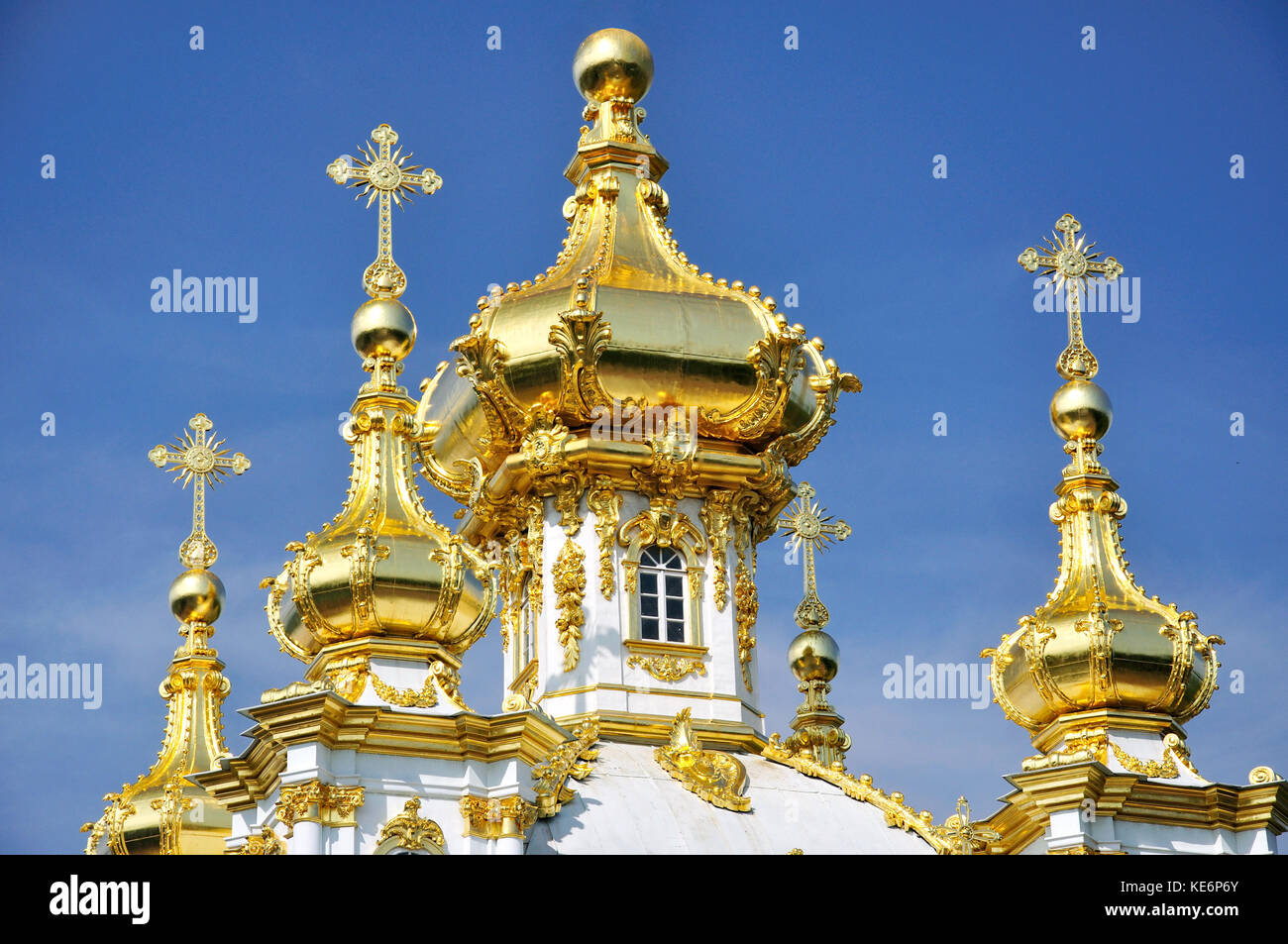Golden onion domes of chapel, Grand Peterhof Palace, Peterhof, Saint Petersburg, Northwestern Region, Russia Stock Photo