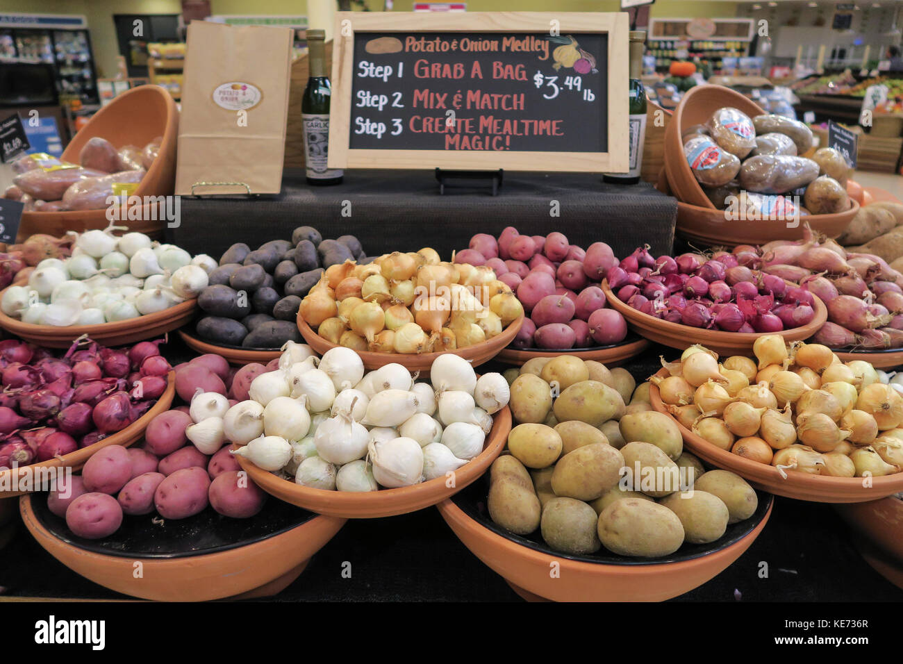 Lowes Foods Market, Pawleys Island, South Carolina, USA Stock Photo Alamy