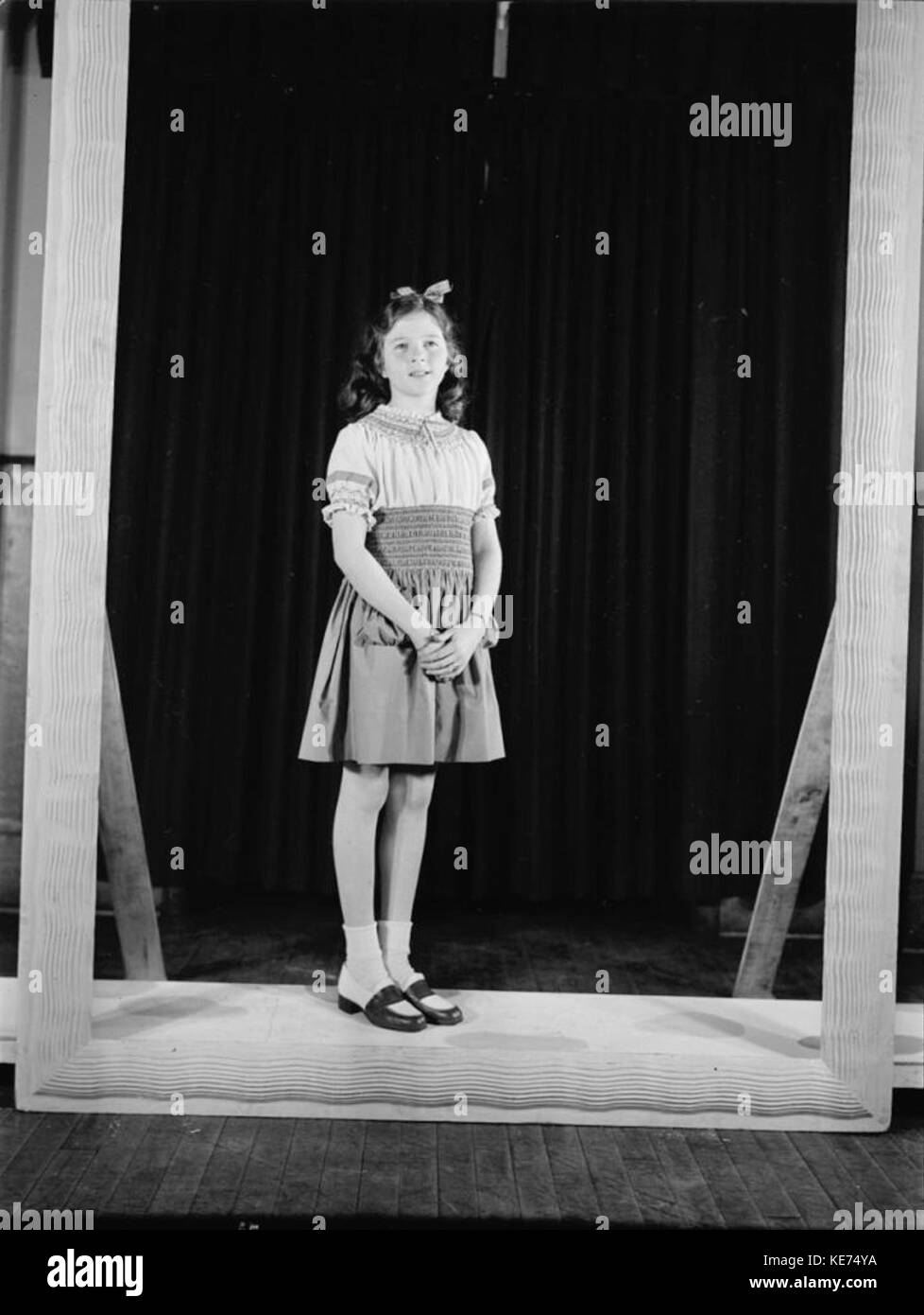 Fashion. Remake Revue. Sheila Ryan BAnQ P48S1P08971 Stock Photo