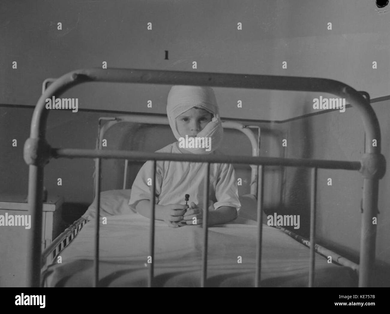 Hospital. Ste. Justine Hospital BAnQ P48S1P12188 Stock Photo Alamy