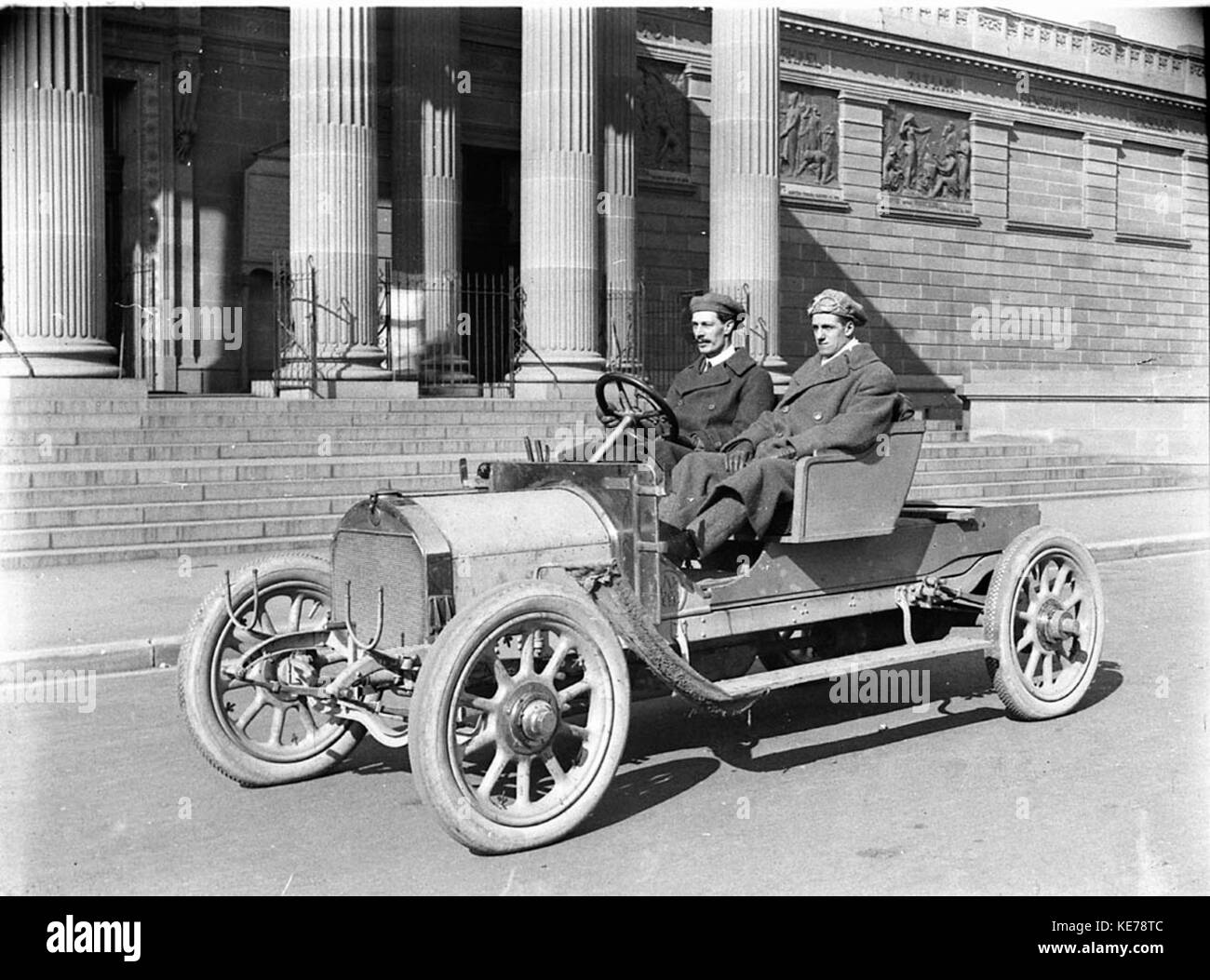 8776 Driver AP Wright of Angus Son and passenger probably John Leys in a strippeddown Armstrong Whitworth recordbreaking chassis in front of the Art Gallery Stock Photo