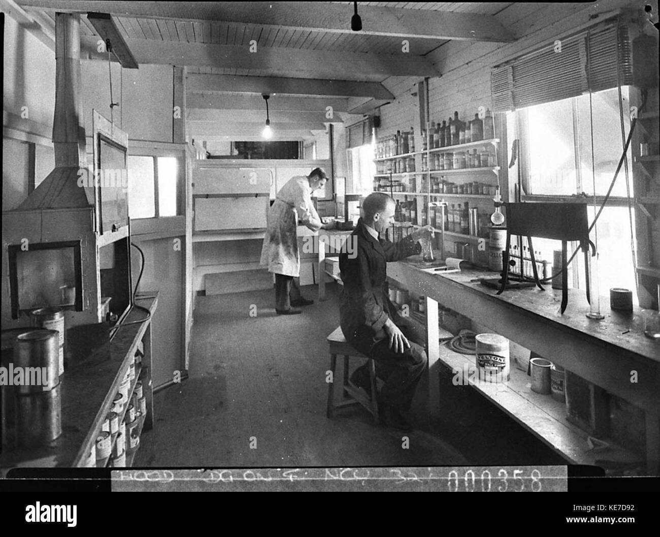 chemical-equipment-in-laboratory-black-and-white-stock-photos-images