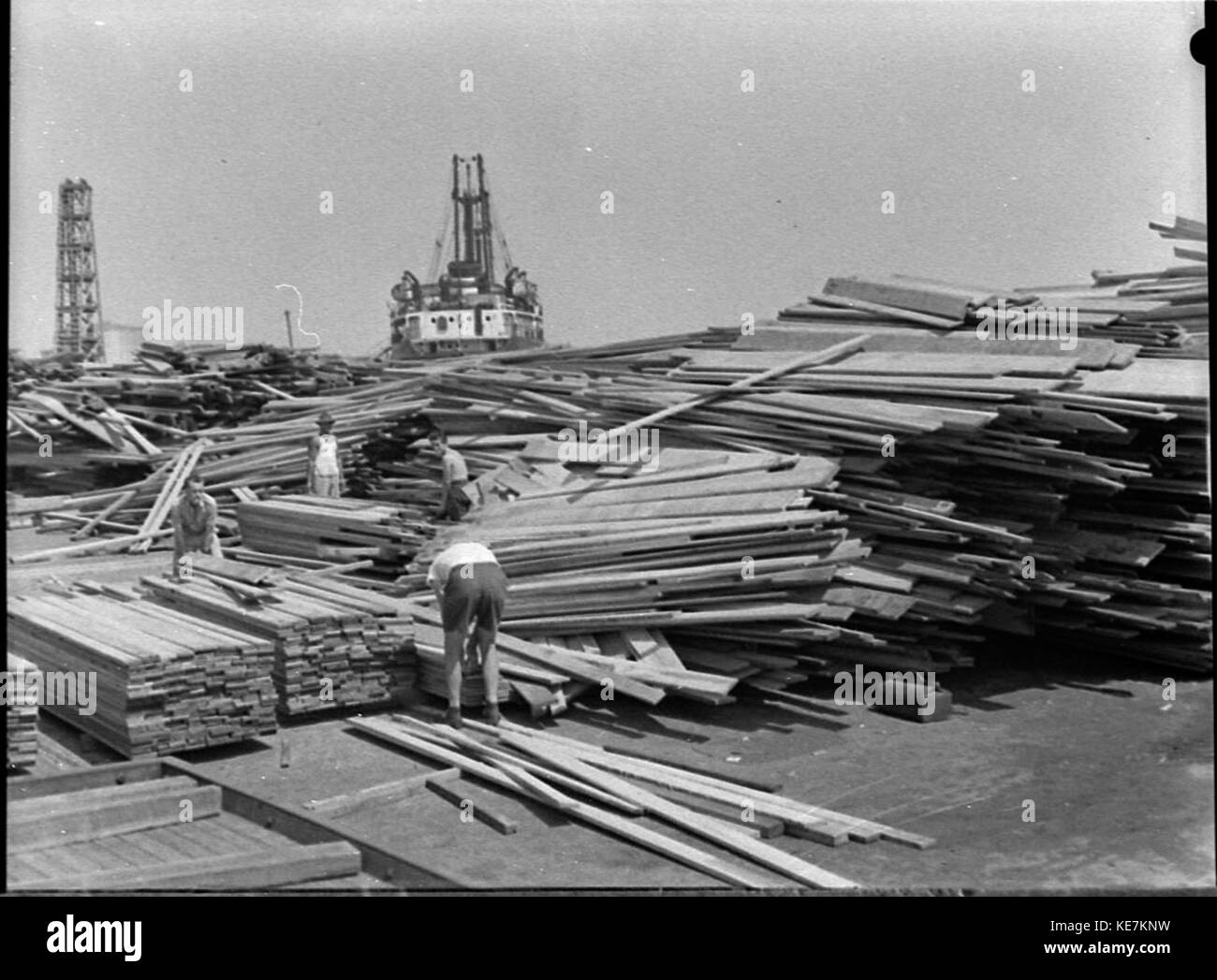 37838 Loading timber Stock Photo Alamy
