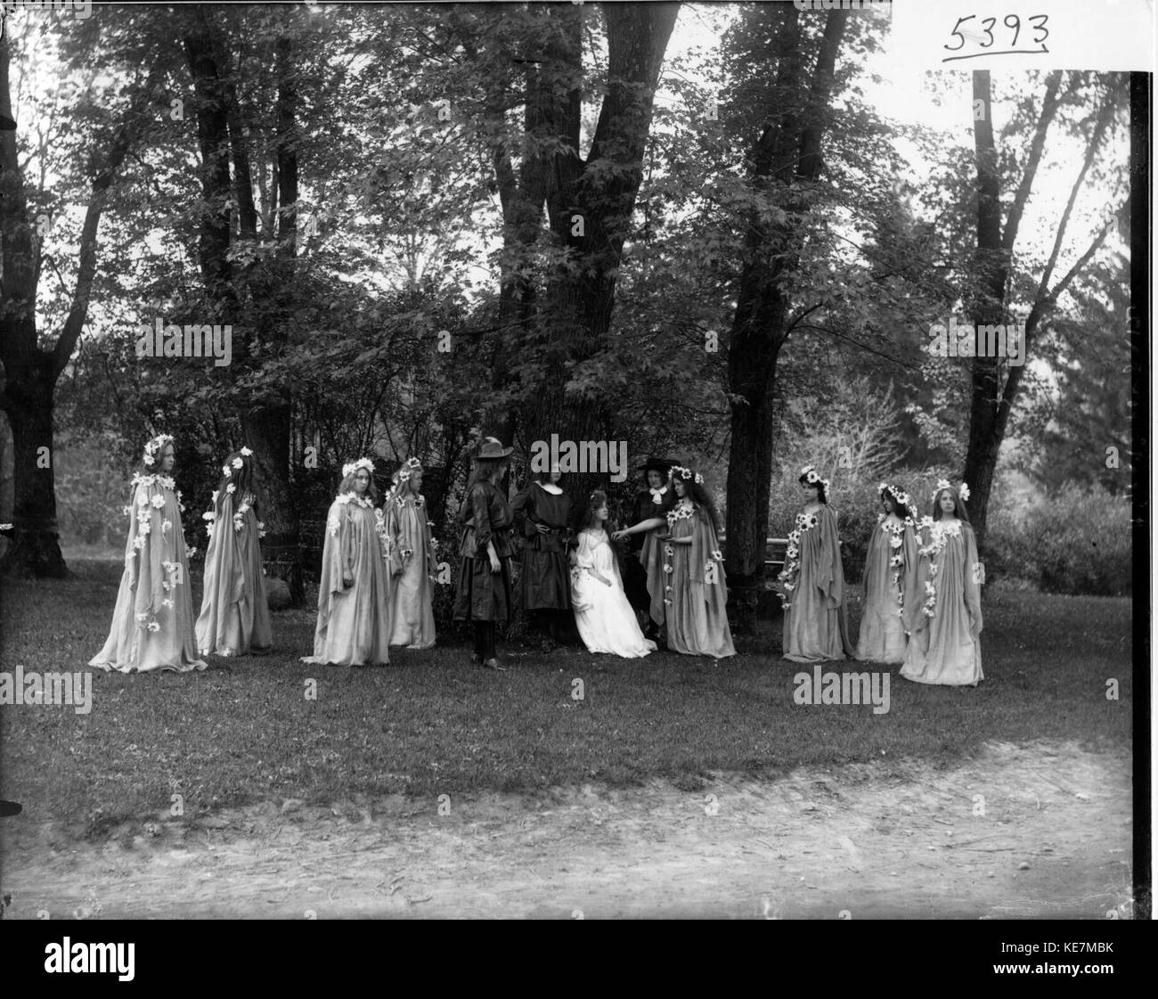 Theatrical performance at Western College on Tree Day 1903 (3193553379) Stock Photo