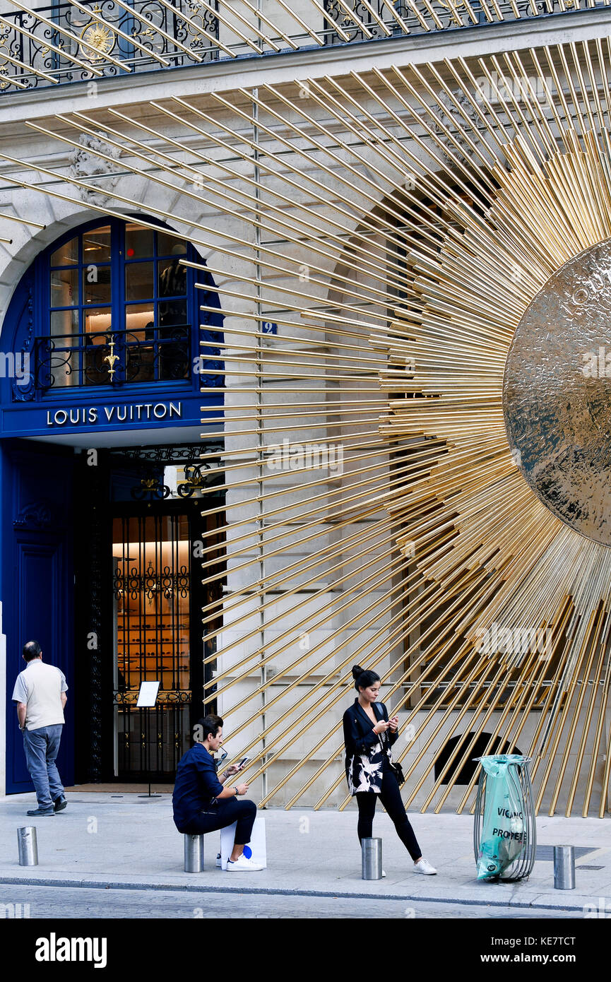 Louis Vuitton flagship store, place Vendôme, Paris - France Stock Photo ...