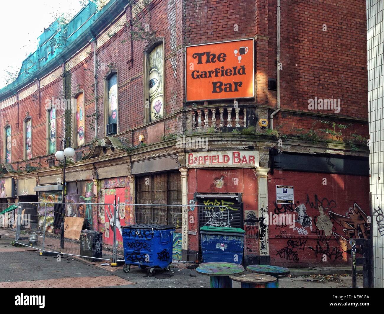 Derelict buildings on Lower Garfield Street in Belfast Stock Photo
