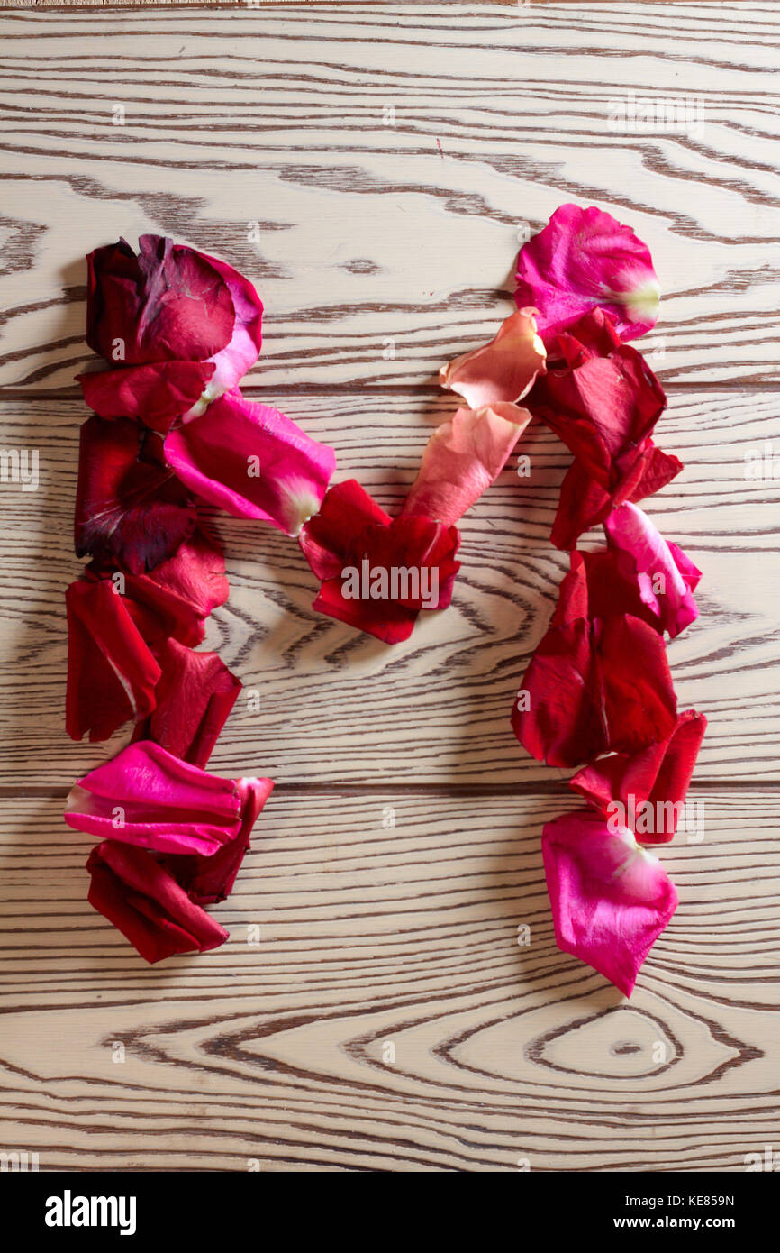 Letter alphabet red roses hi-res stock photography and images - Alamy